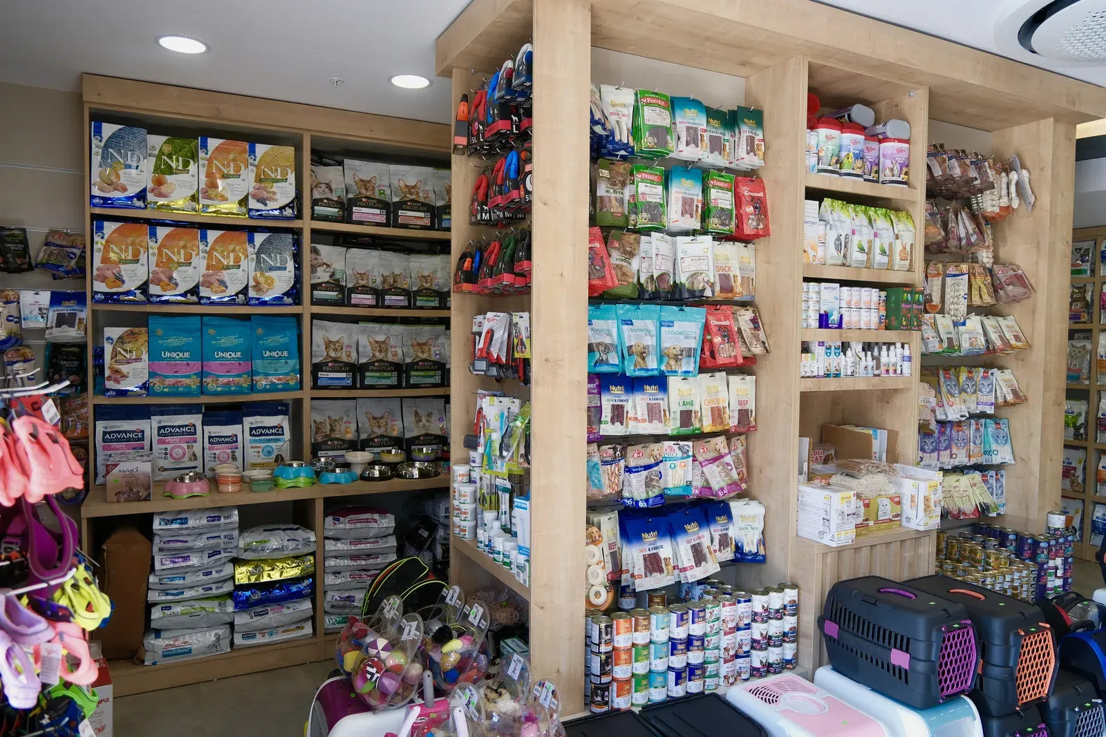 Petshop reyonu, mama ve aksesuarlar